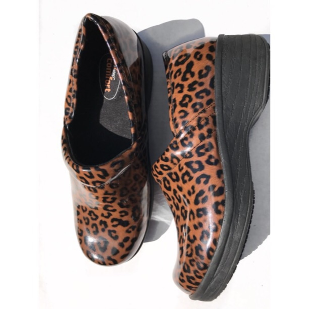 Leopard Print Patent Leather Comfort Clog